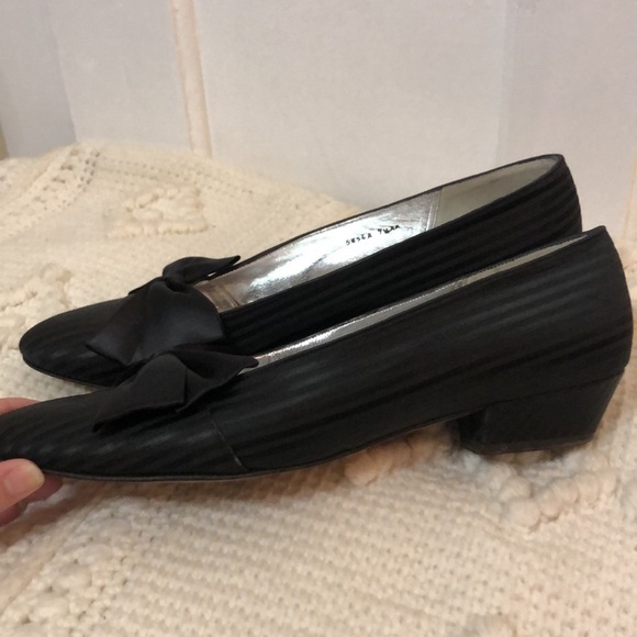 Vintage Newton Elkin Bow Detail Almond Toe Short Heel Shoe - Picture 10 of 11